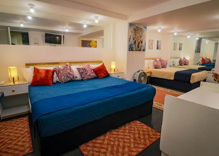 Emma Hotel *